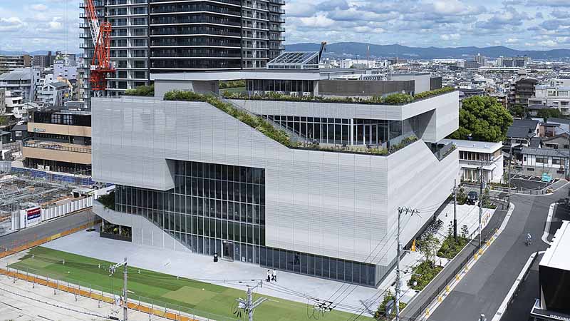 門真市立文化創造図書館KADOMADO